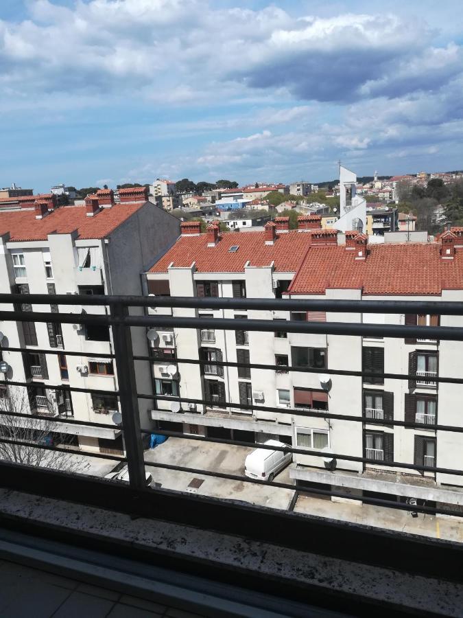 Iva Apartman Pula Exterior photo