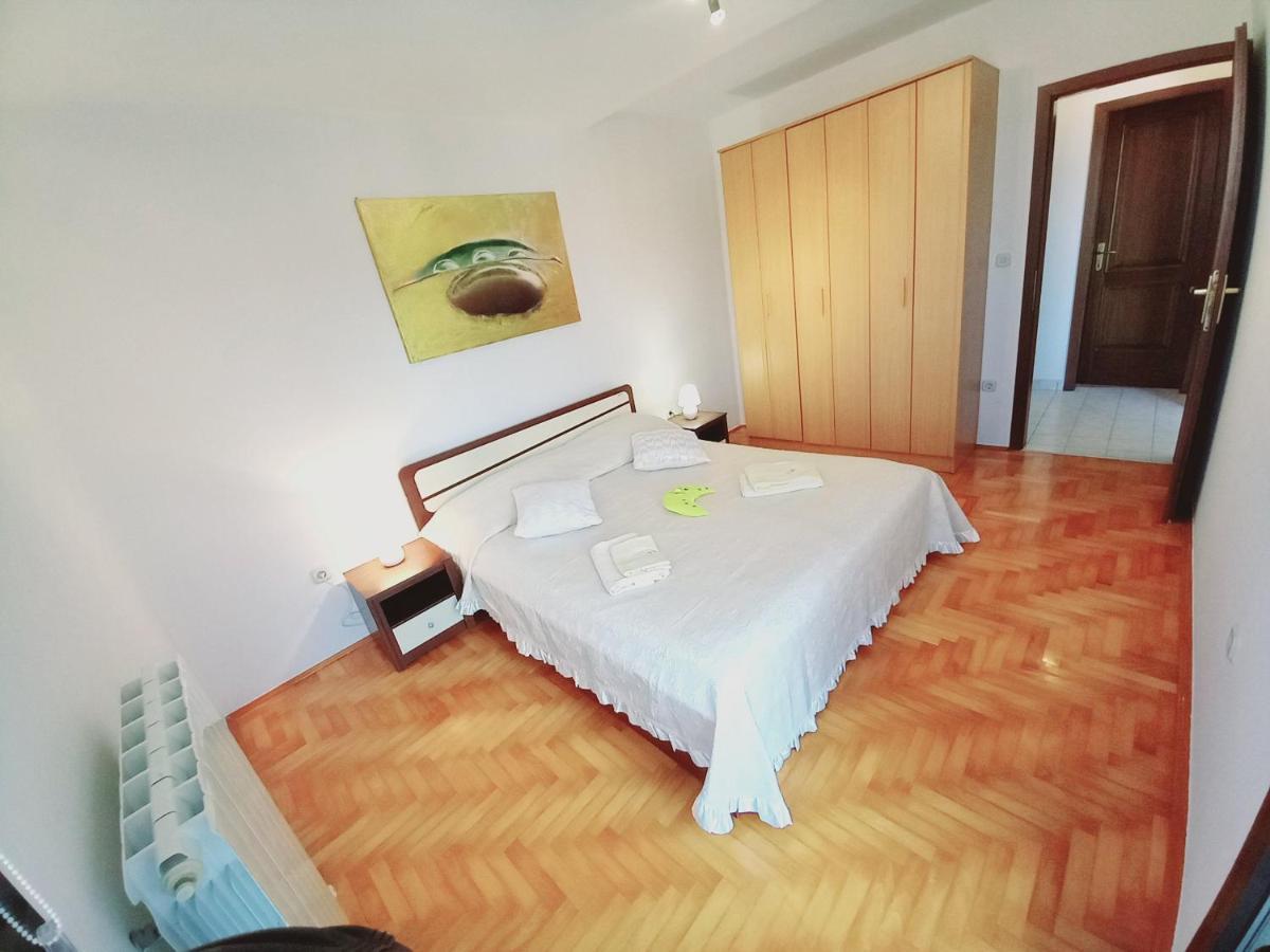 Iva Apartman Pula Exterior photo