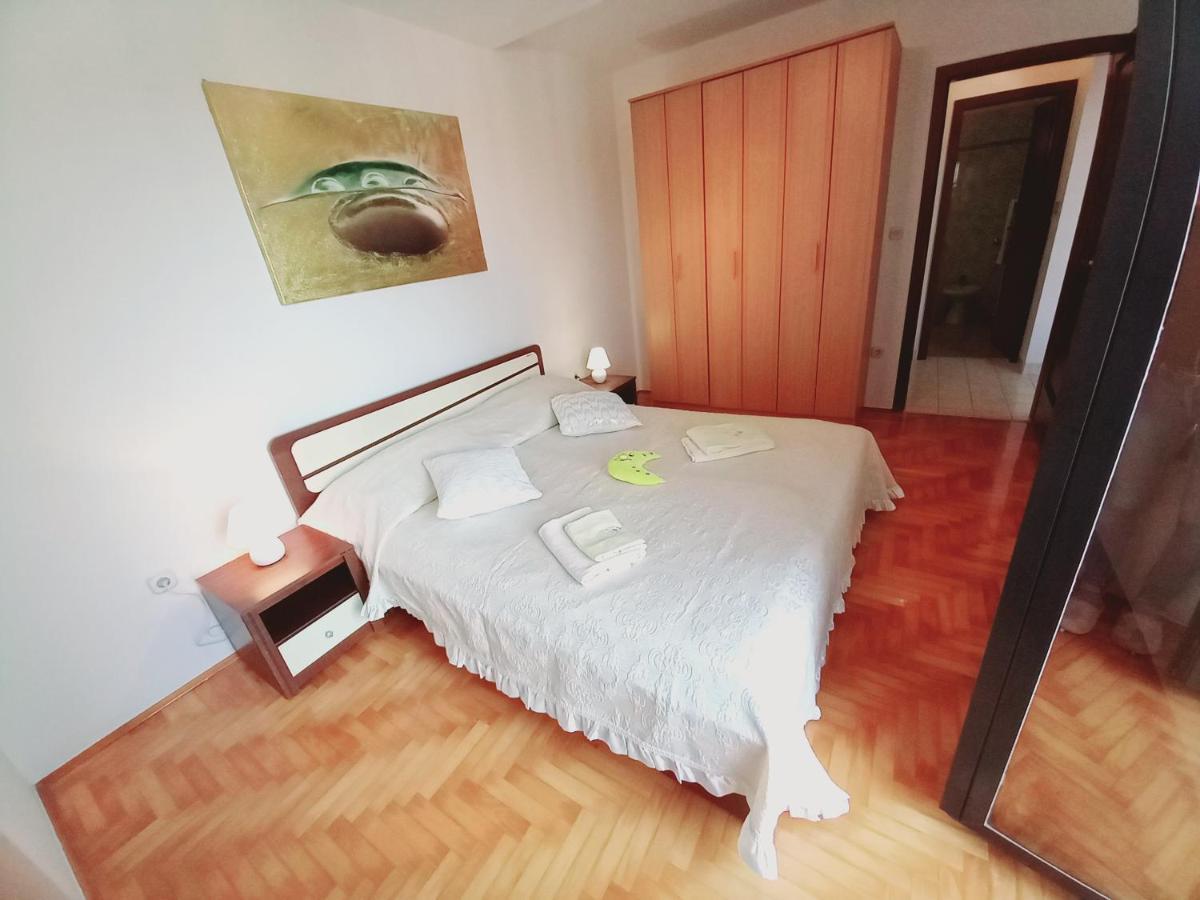 Iva Apartman Pula Exterior photo